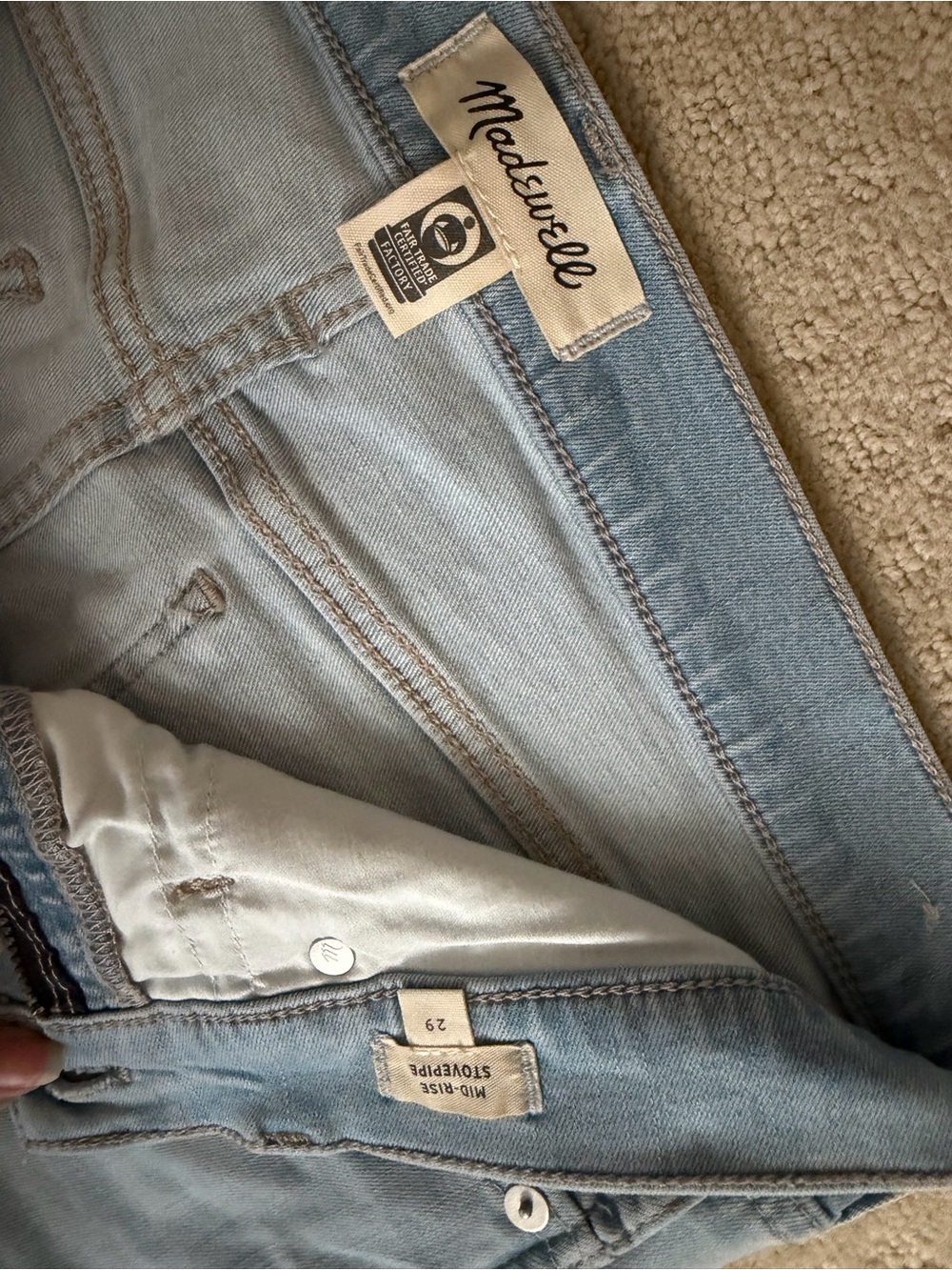 Madewell Women’s Light Blue Stovepipe Mid Rise Straight Leg Jeans - Picture 2 of 5